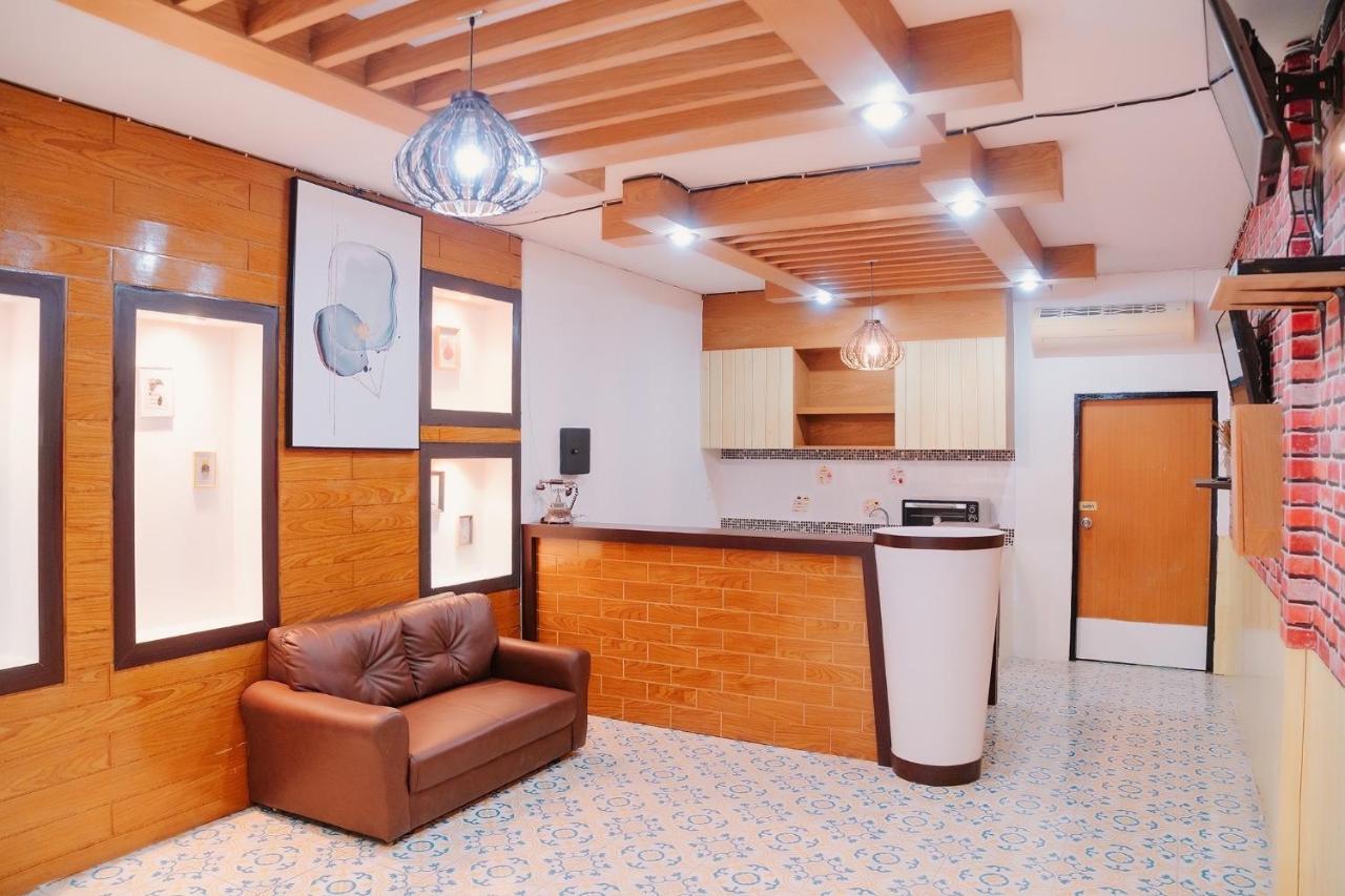 סוראט תאני ซับรูมโฮเทล Subroom Hotel מראה חיצוני תמונה