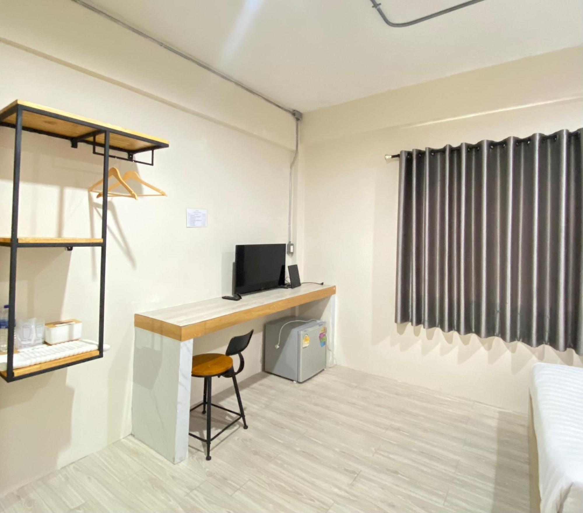 סוראט תאני ซับรูมโฮเทล Subroom Hotel מראה חיצוני תמונה